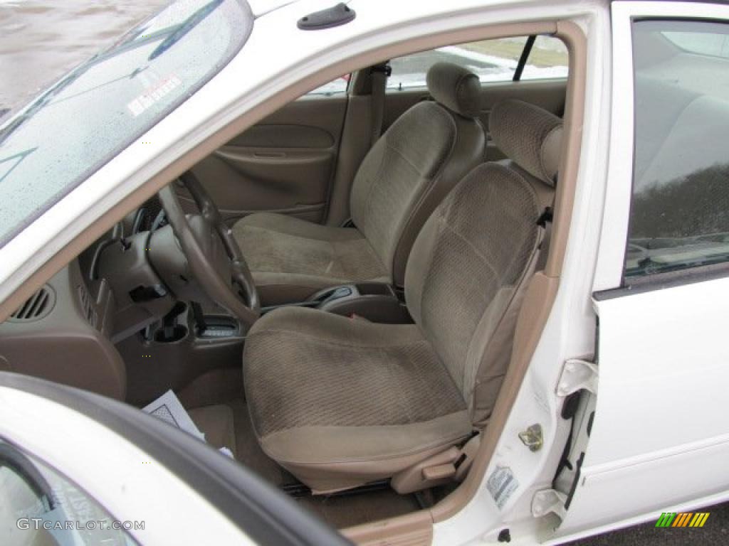 1998 Escort SE Sedan - Performance White / Beige photo #7