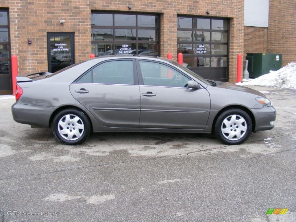 2003 Camry SE - Phantom Gray Pearl / Dark Charcoal photo #2