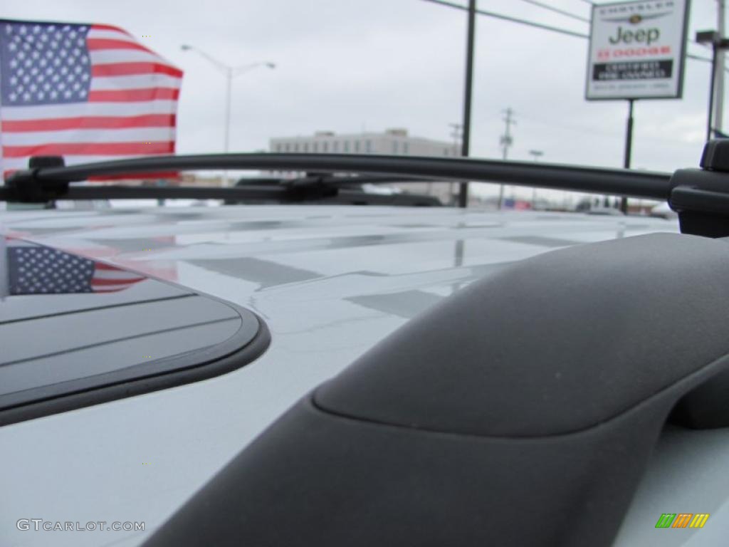 2008 Grand Cherokee Limited 4x4 - Bright Silver Metallic / Dark Slate Gray/Light Graystone photo #12