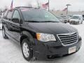 2008 Brilliant Black Crystal Pearlcoat Chrysler Town & Country Touring Signature Series  photo #29