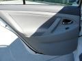 Super White - Camry LE Photo No. 17