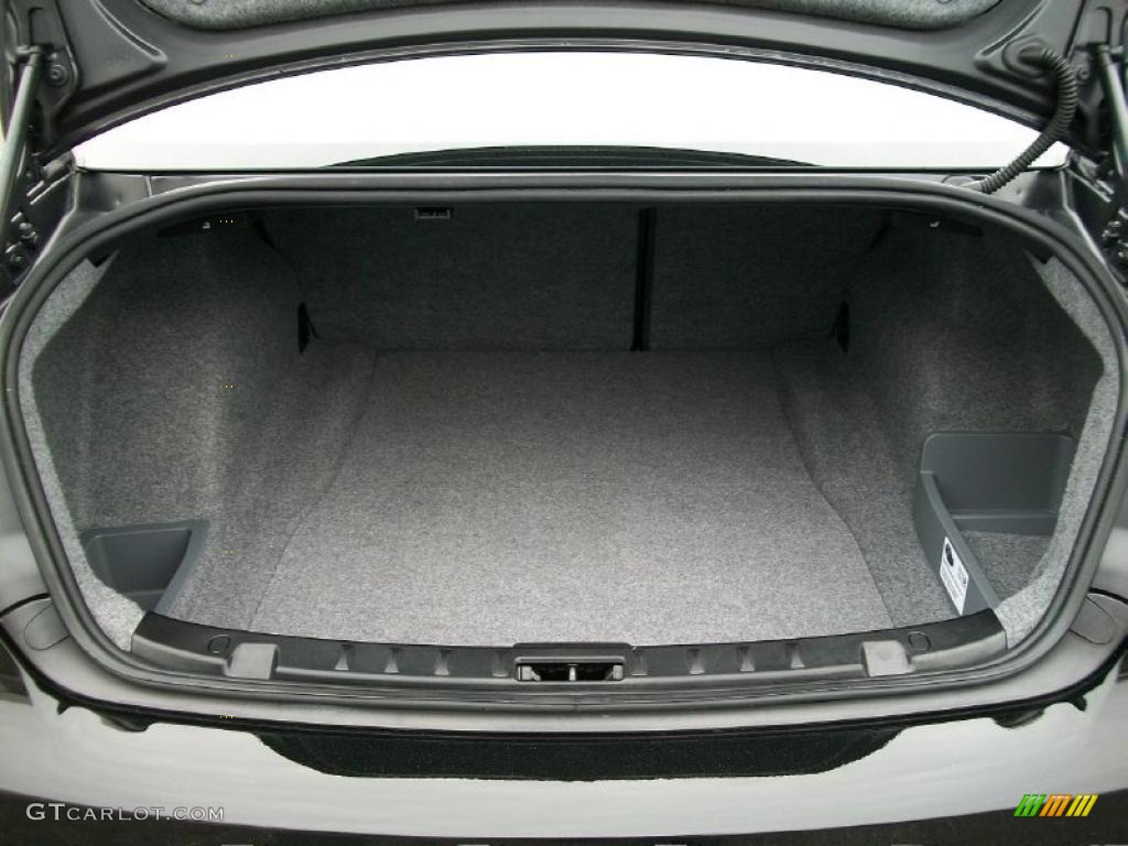 2011 BMW 3 Series 328i xDrive Coupe Trunk Photo #42850410