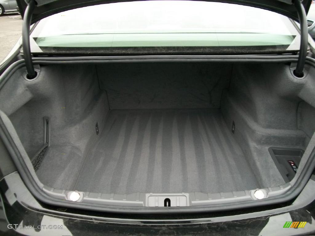 2011 BMW 7 Series 750Li Sedan Trunk Photo #42853302