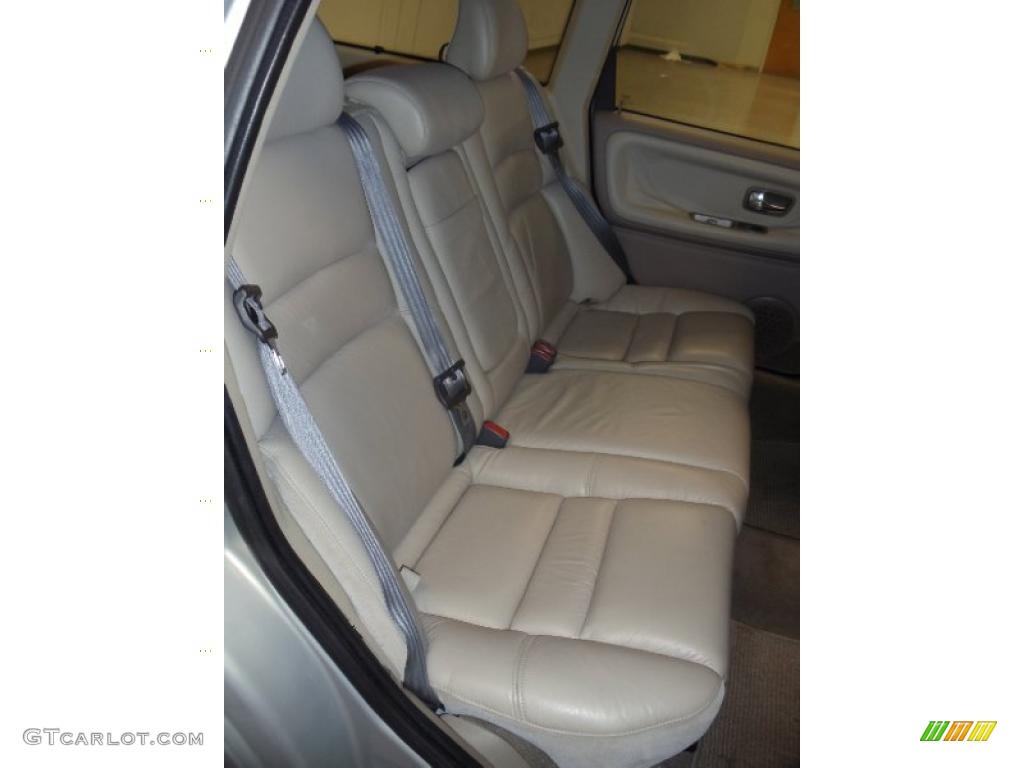 2000 V70 XC AWD - Mystic Silver Metallic / Light Taupe/Taupe photo #22