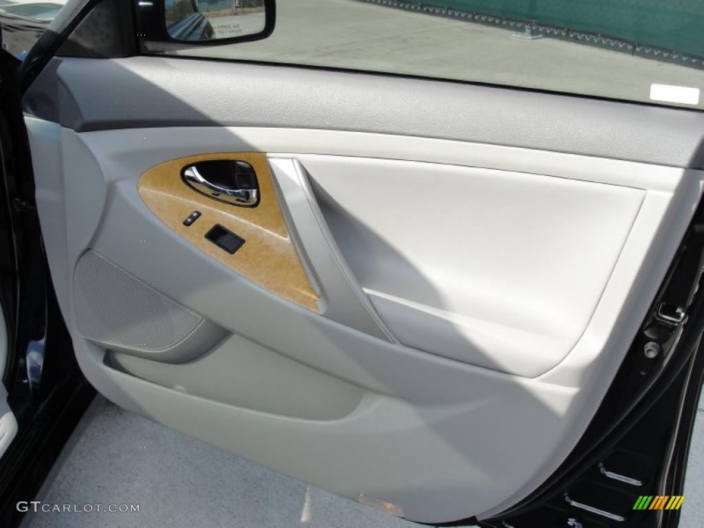 2007 Camry XLE V6 - Black / Ash photo #22