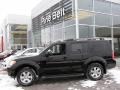 Super Black - Pathfinder SE 4x4 Photo No. 4