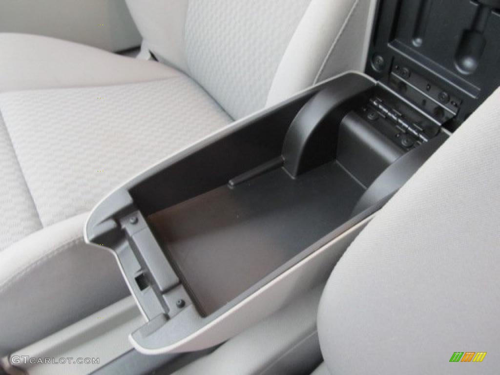 2010 Cobalt LT Coupe - Silver Ice Metallic / Gray photo #14