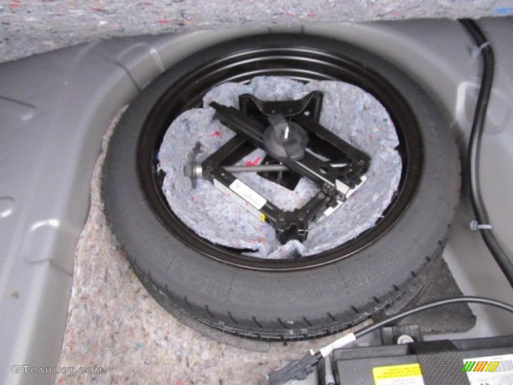 2010 Cobalt LT Coupe - Silver Ice Metallic / Gray photo #23