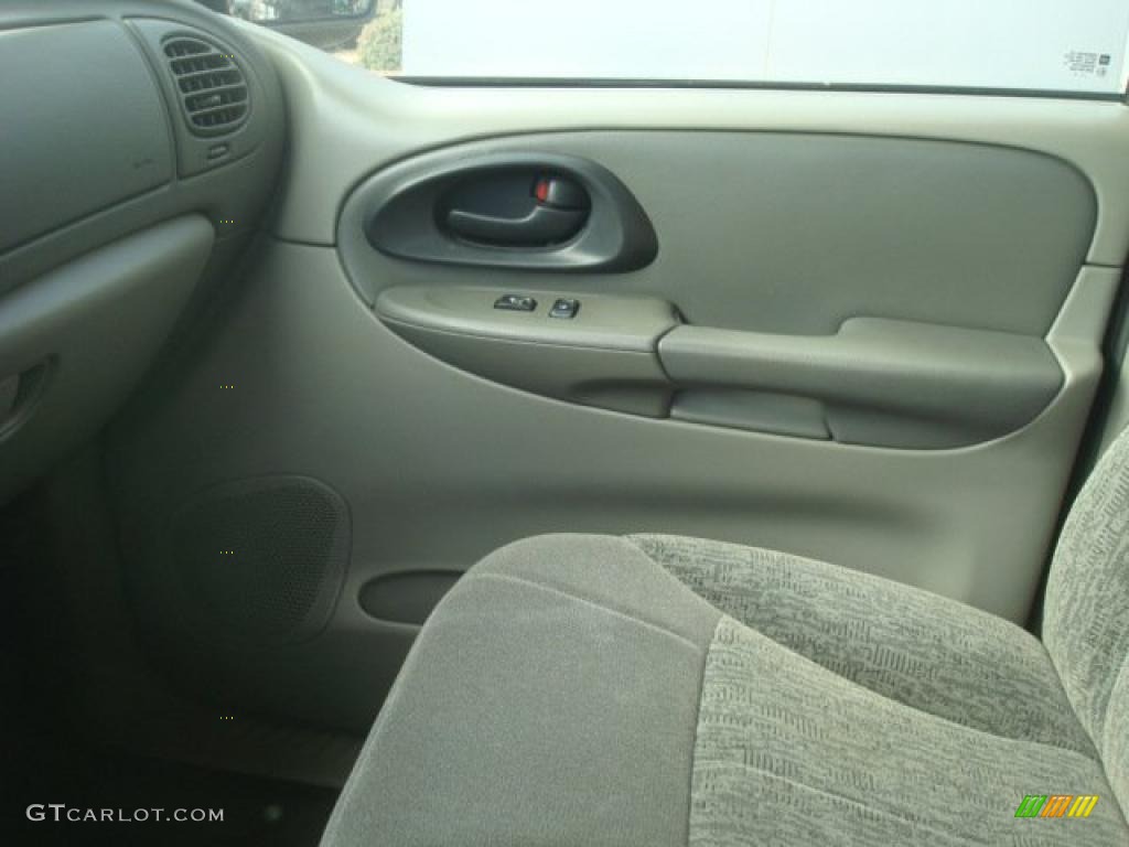 2002 TrailBlazer LS - Onyx Black / Dark Pewter photo #20