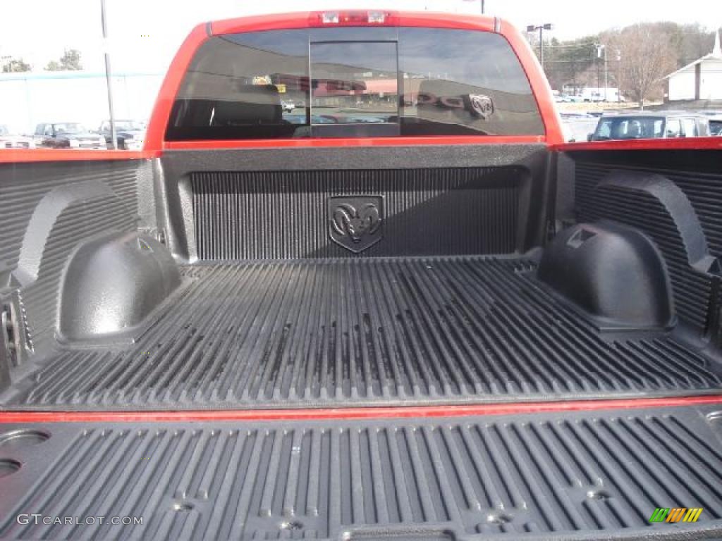 2006 Ram 1500 SLT Quad Cab 4x4 - Flame Red / Medium Slate Gray photo #13