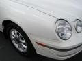 2006 Pearl White Kia Amanti   photo #2