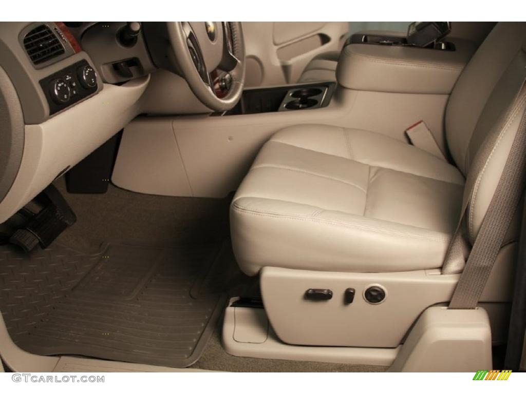 2009 Silverado 1500 LTZ Extended Cab 4x4 - Silver Birch Metallic / Light Cashmere photo #6