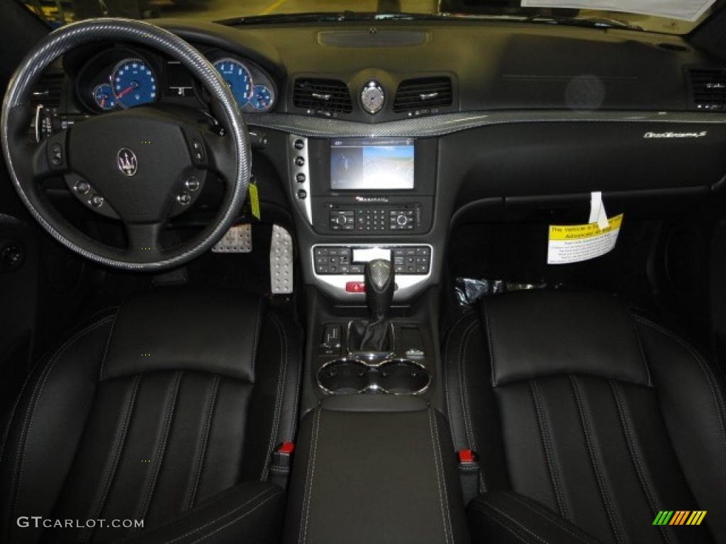 2011 Maserati GranTurismo S Automatic Nero Dashboard Photo #42879329