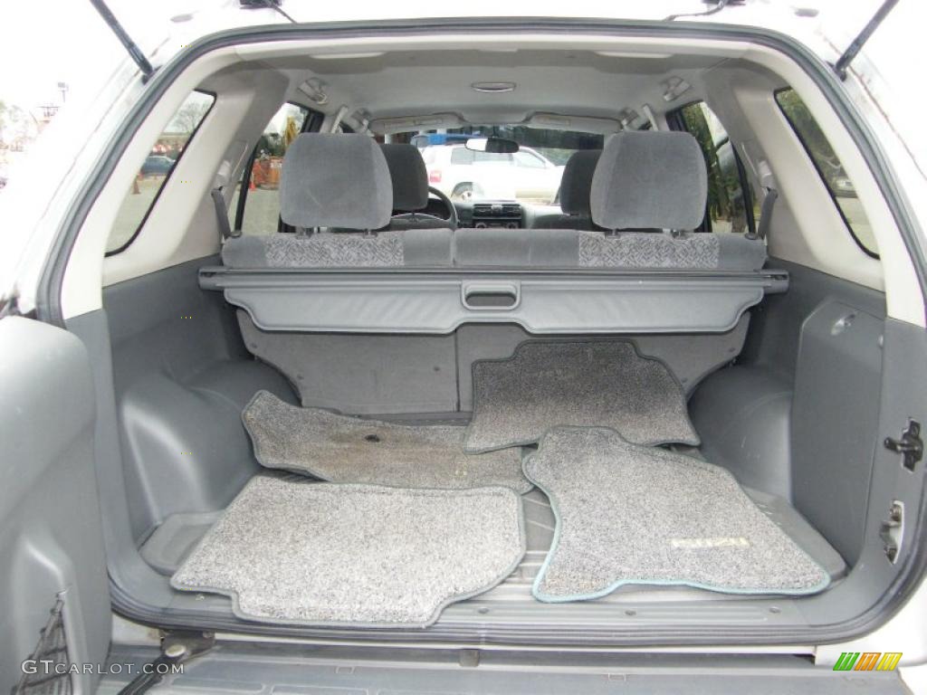 2002 Isuzu Rodeo LSE Trunk Photo #42879505