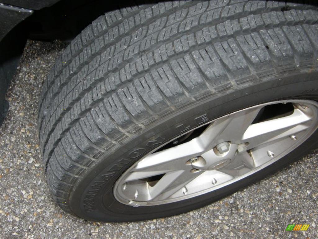 2005 Equinox LT AWD - Black / Light Gray photo #12