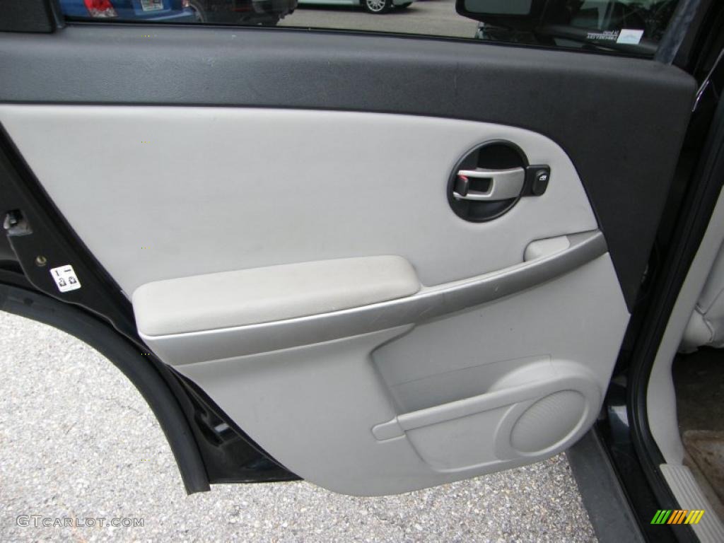 2005 Equinox LT AWD - Black / Light Gray photo #22