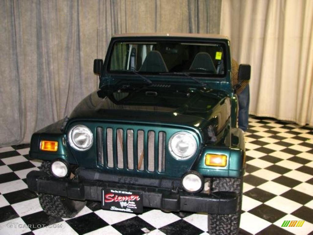 Forest Green Pearl Jeep Wrangler