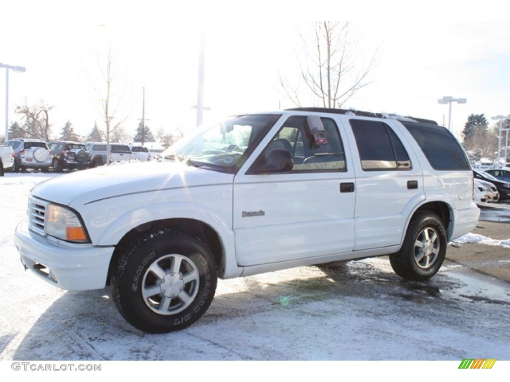 1998 Bravada AWD - White / Medium Gray photo #5