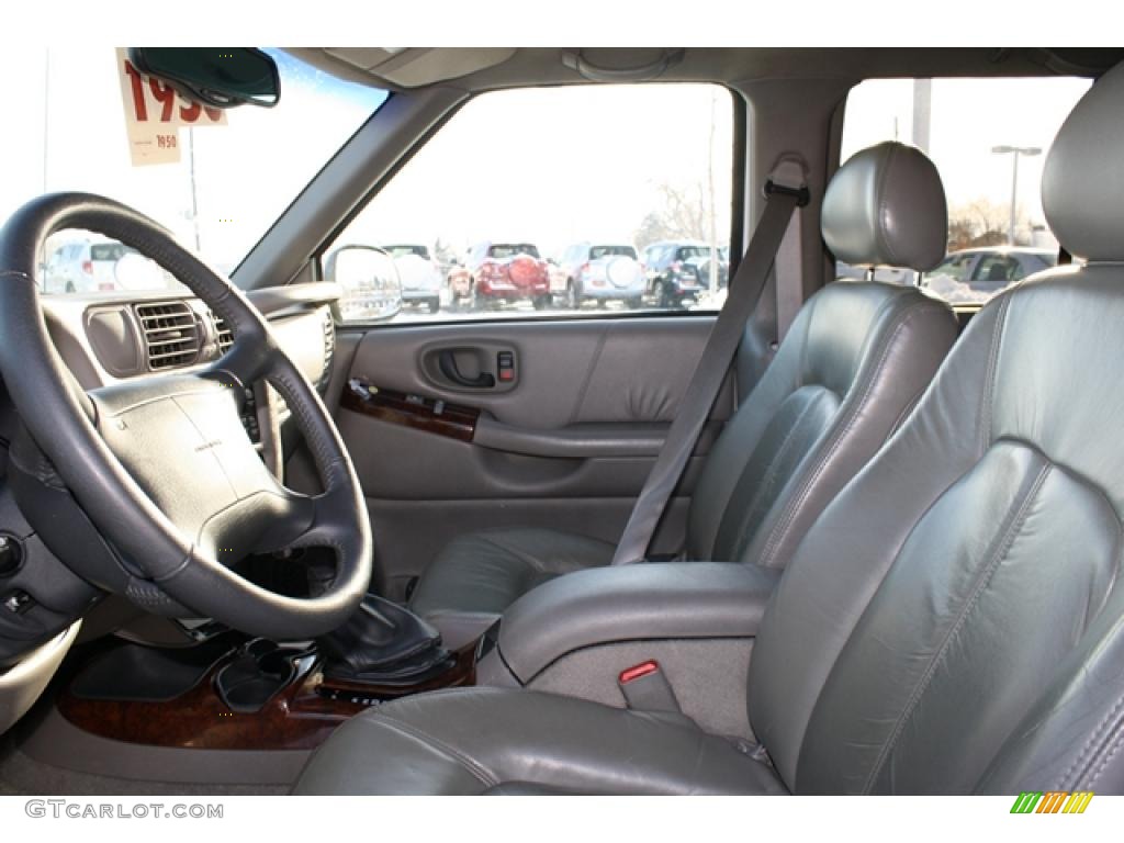 1998 Bravada AWD - White / Medium Gray photo #9