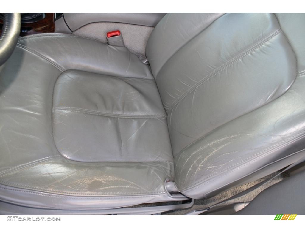 1998 Bravada AWD - White / Medium Gray photo #11