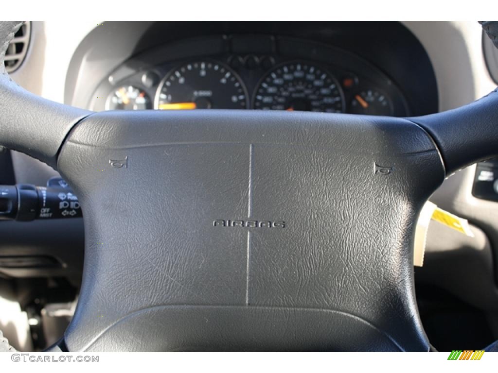 1998 Bravada AWD - White / Medium Gray photo #16