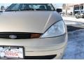 2000 Fort Knox Gold Metallic Ford Focus SE Sedan  photo #28