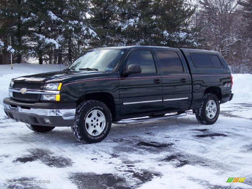 2004 Silverado 1500 LT Crew Cab 4x4 - Dark Green Metallic / Medium Gray photo #1