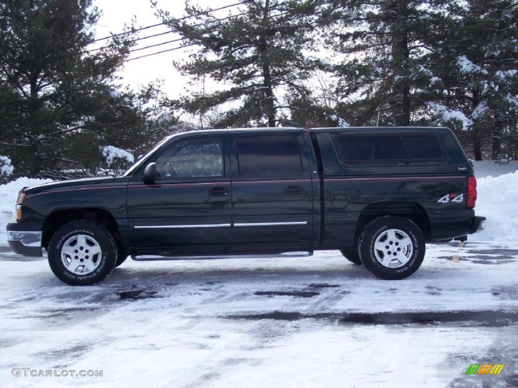 2004 Silverado 1500 LT Crew Cab 4x4 - Dark Green Metallic / Medium Gray photo #5