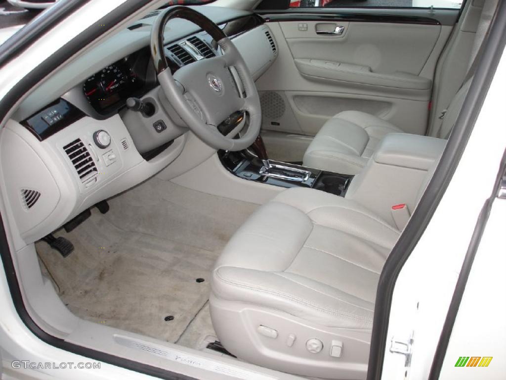 Shale/Cocoa Interior 2010 Cadillac DTS Standard DTS Model Photo #42888873