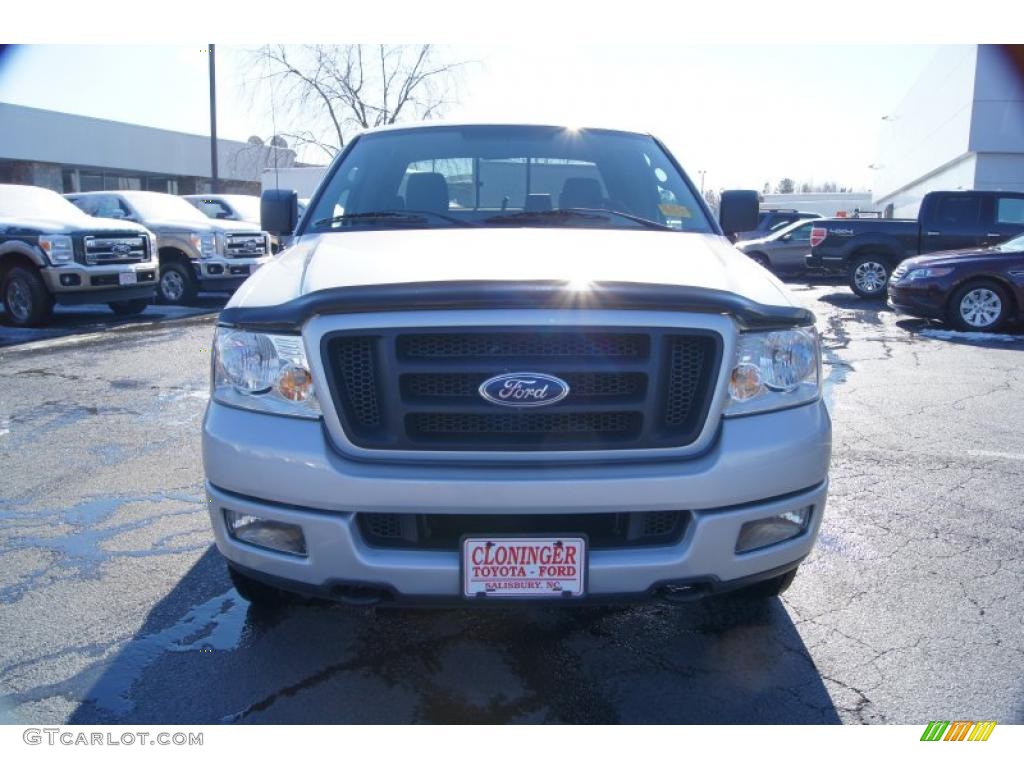 2004 F150 STX SuperCab 4x4 - Silver Metallic / Black/Medium Flint photo #7