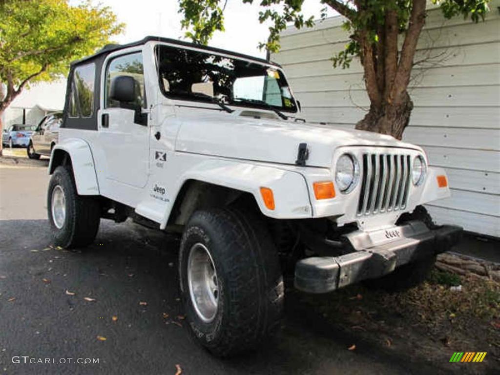 2004 Wrangler X 4x4 - Stone White / Dark Slate Gray photo #1