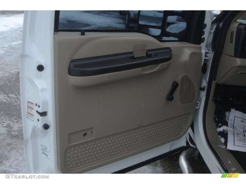 2005 F250 Super Duty XL Regular Cab 4x4 - Oxford White / Tan photo #15