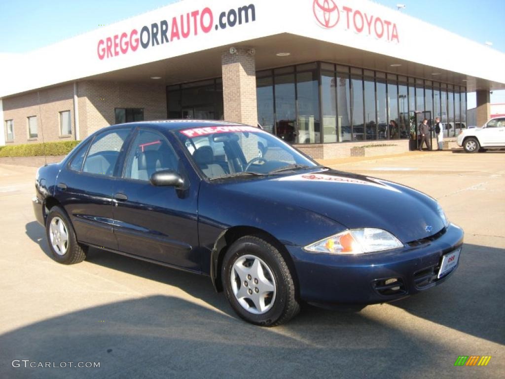 2002 Cavalier Sedan - Indigo Blue Metallic / Graphite photo #1