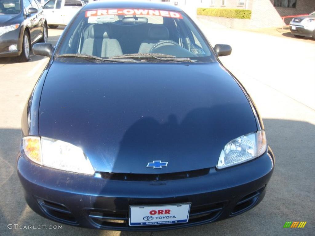 2002 Cavalier Sedan - Indigo Blue Metallic / Graphite photo #2