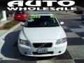 Ice White - S60 2.5T Photo No. 2