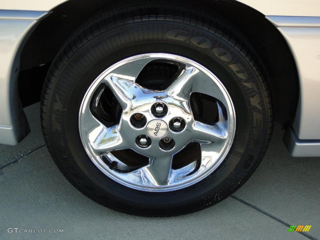 1998 Pontiac Bonneville SSEi Wheel Photo #42901037