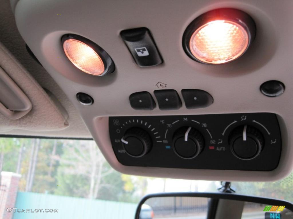 2004 Tahoe Z71 4x4 - Black / Tan/Neutral photo #10