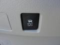 Black - Camry LE Photo No. 31