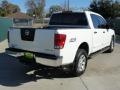 2004 White Nissan Titan LE Crew Cab 4x4  photo #3