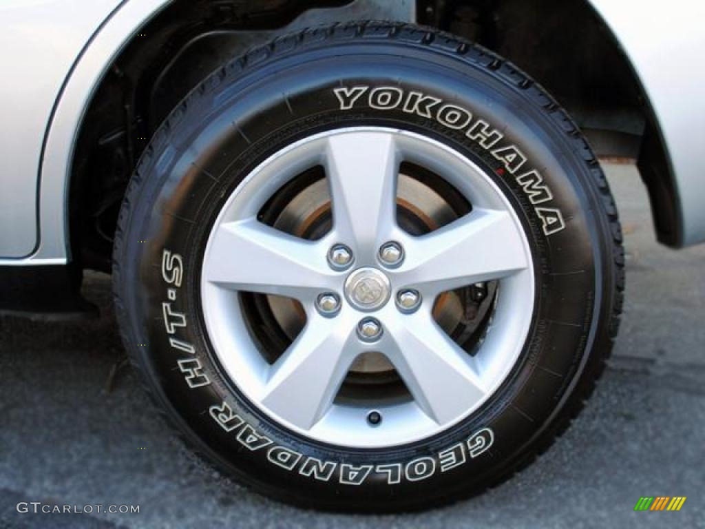 2005 Toyota RAV4 4WD Wheel Photo #42924044