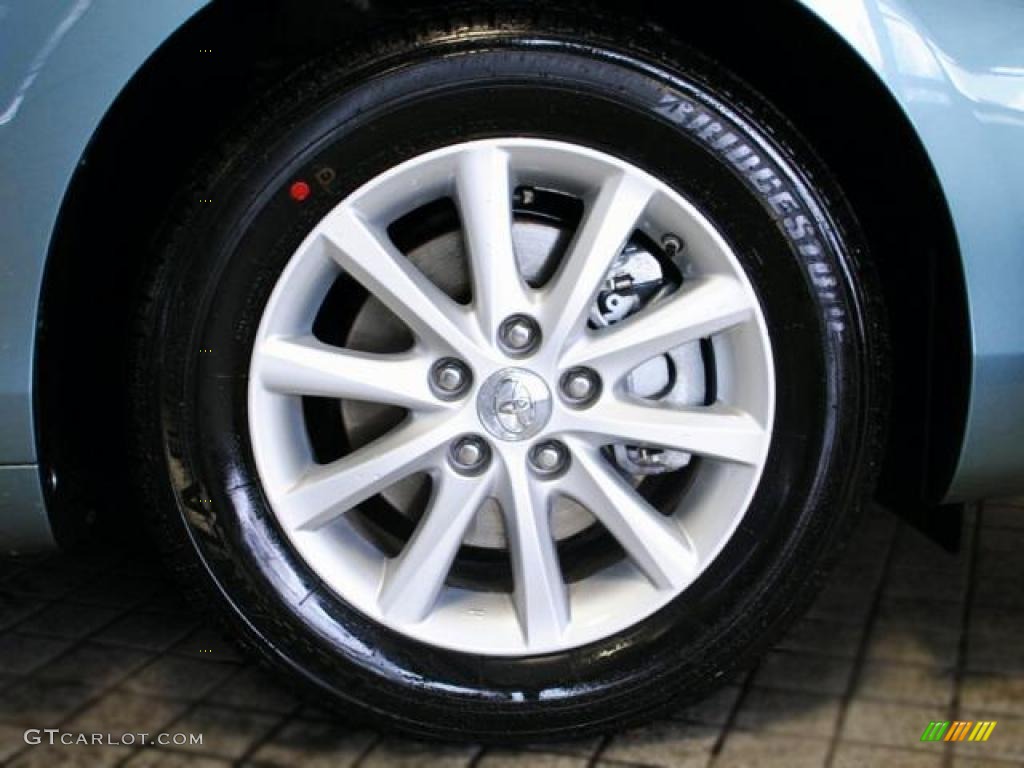 2011 Toyota Camry XLE Wheel Photo #42924964