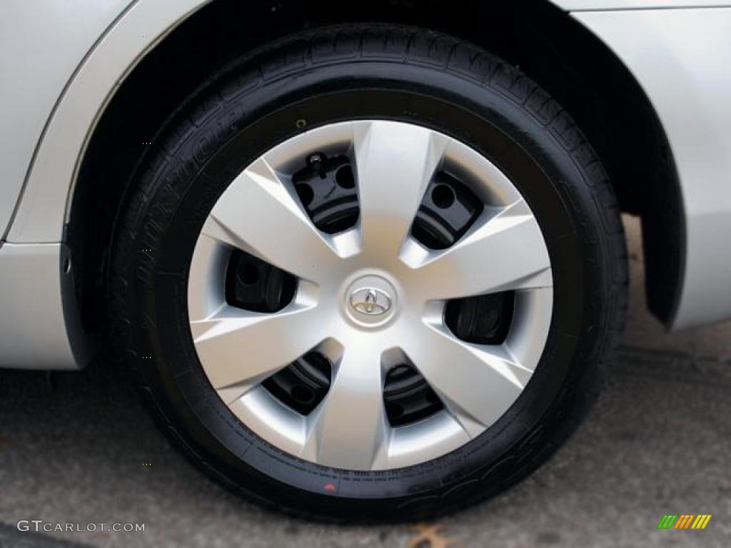 2009 Toyota Camry LE Wheel Photo #42926872