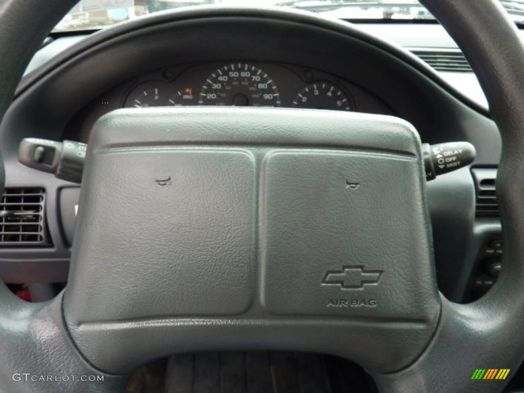 2000 Chevrolet Cavalier LS Sedan Graphite Steering Wheel Photo #42929407