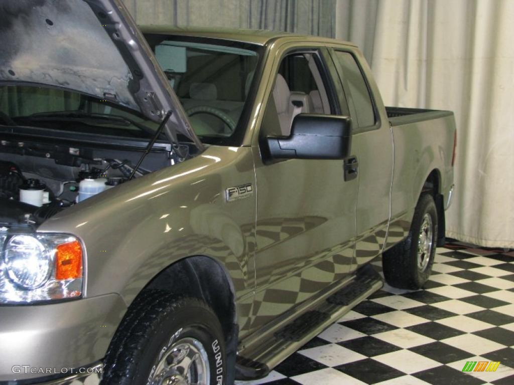2004 F150 XLT SuperCab 4x4 - Arizona Beige Metallic / Tan photo #16