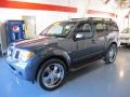 2005 Silverton Blue Pearl Nissan Pathfinder SE  photo #1