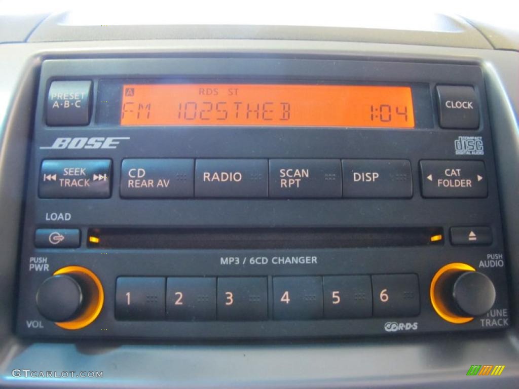 2005 Nissan Pathfinder SE Controls Photo #42932755