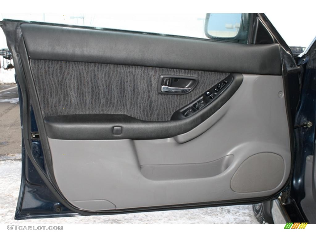 2001 Outback Wagon - Deep Sapphire Metallic / Gray photo #14