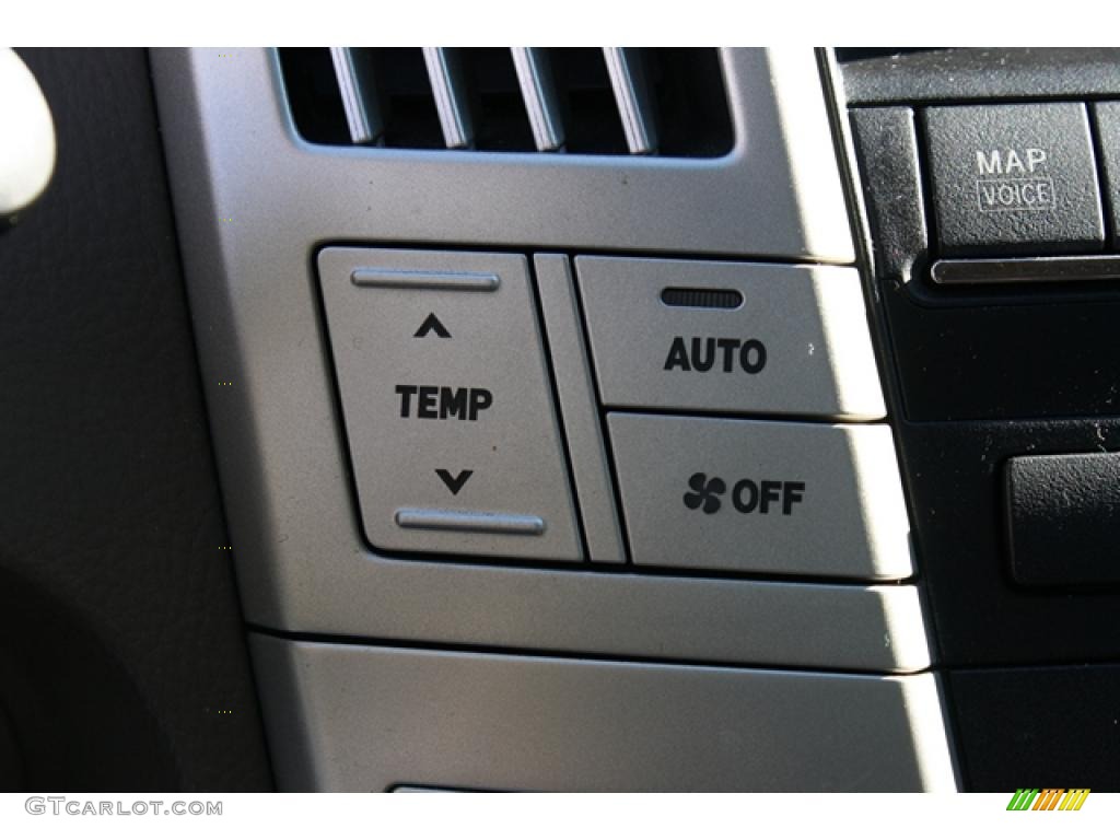 2005 Lexus RX 330 AWD Controls Photo #42935847