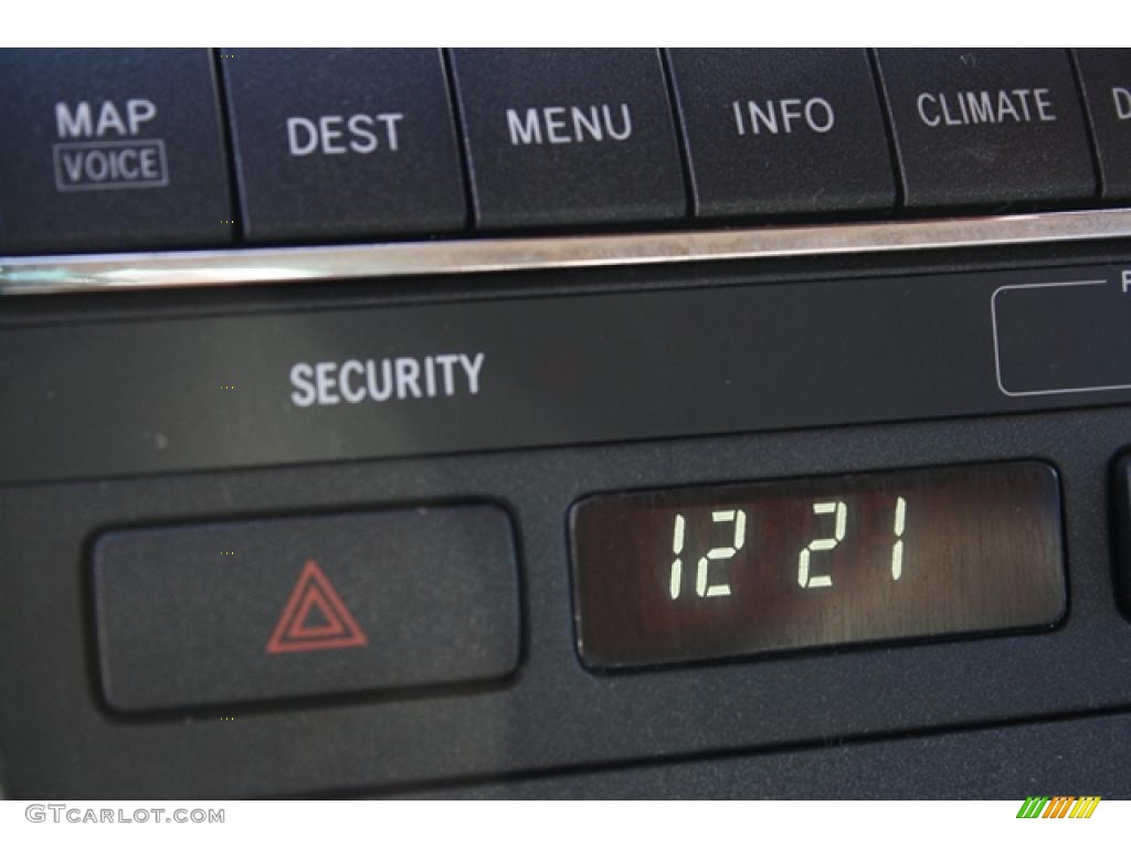 2005 Lexus RX 330 AWD Controls Photo #42935891
