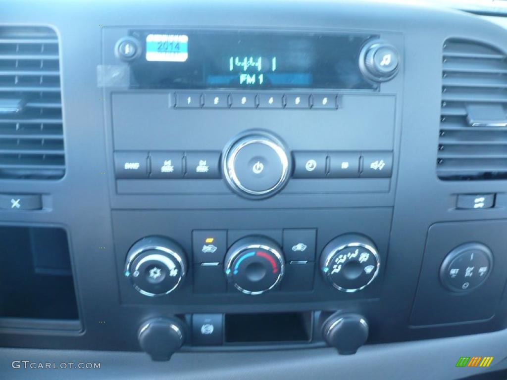 2011 GMC Sierra 3500HD Work Truck Regular Cab 4x4 Chassis Controls Photo #42936939